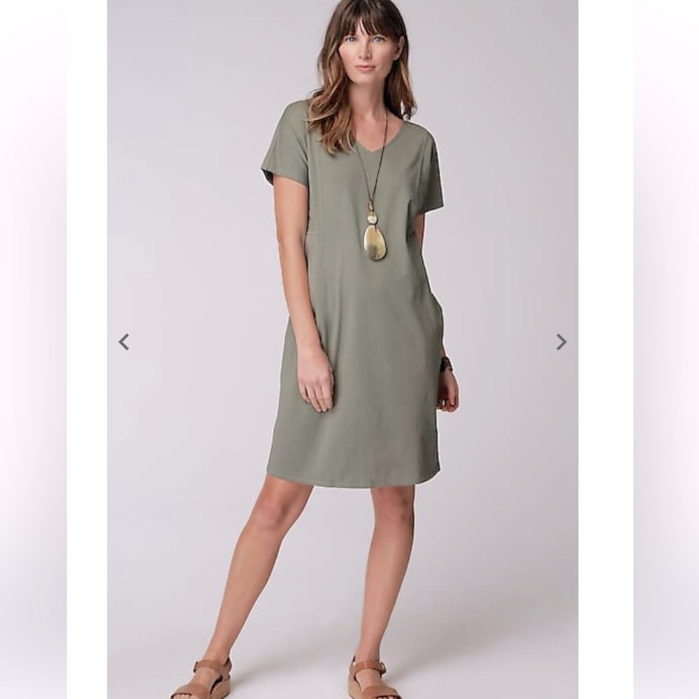 C&C California V Neck S/S T-Shirt Dress Taupe S Small EUC $50